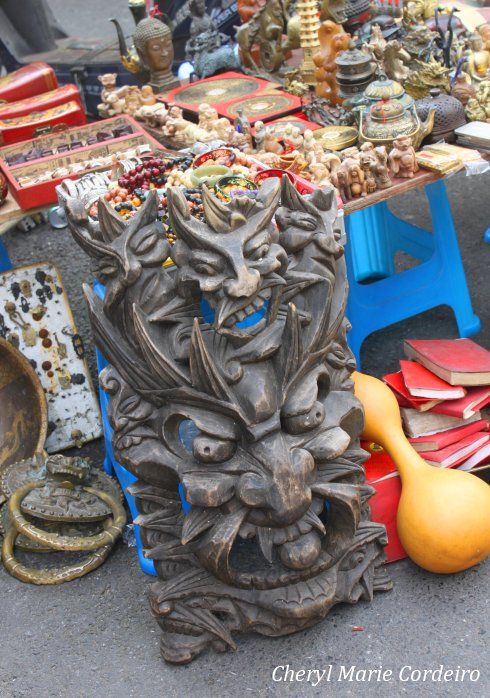 Wall decoration, Yuyuan, Shanghai 2011. Wall decoration, Yuyuan, Shanghai 2011.