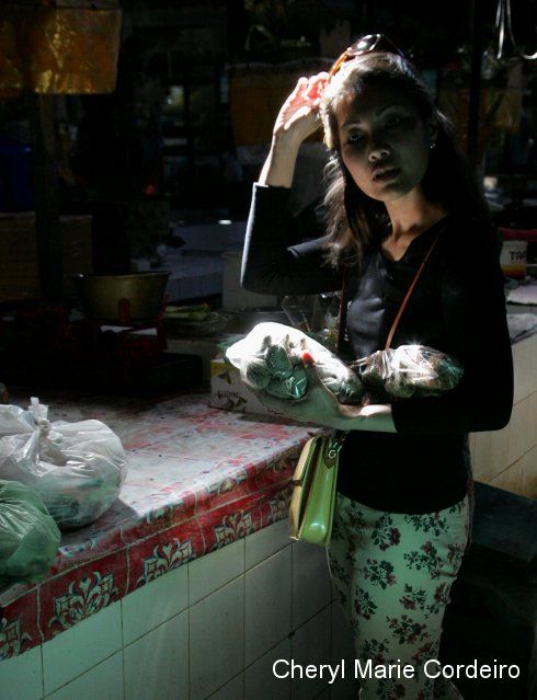 Cheryl Marie Cordeiro Kuta market 114