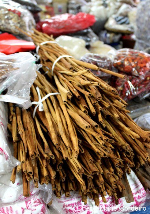 Denpasar Pasar, cinnamon sticks.